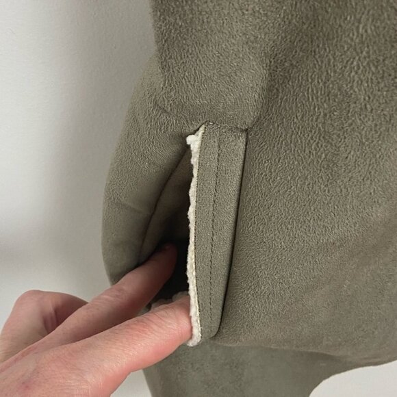 Revolve BB Dakota Levy Shearling Fleece Vest Faux Fur Size Small‎ Walnut Brown - Picture 4 of 10